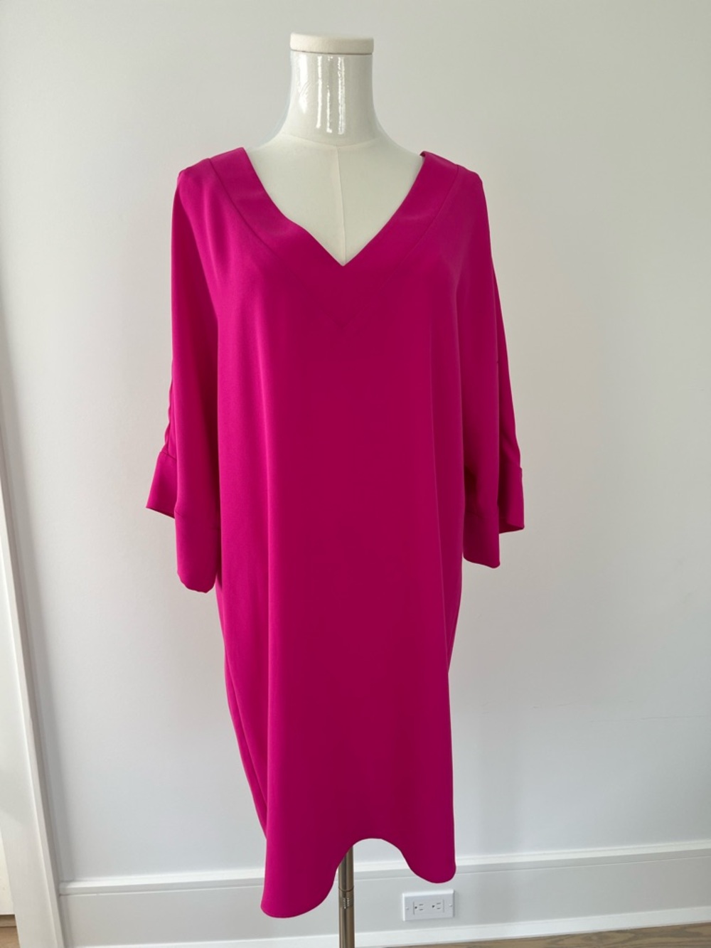 Trina Turk Fuchsia V-Neck Shift Dress